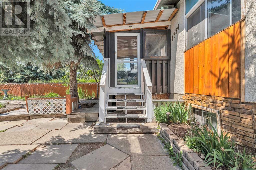 Single Family House Bi-level for Sale in   Street NW Bowness Calgary 