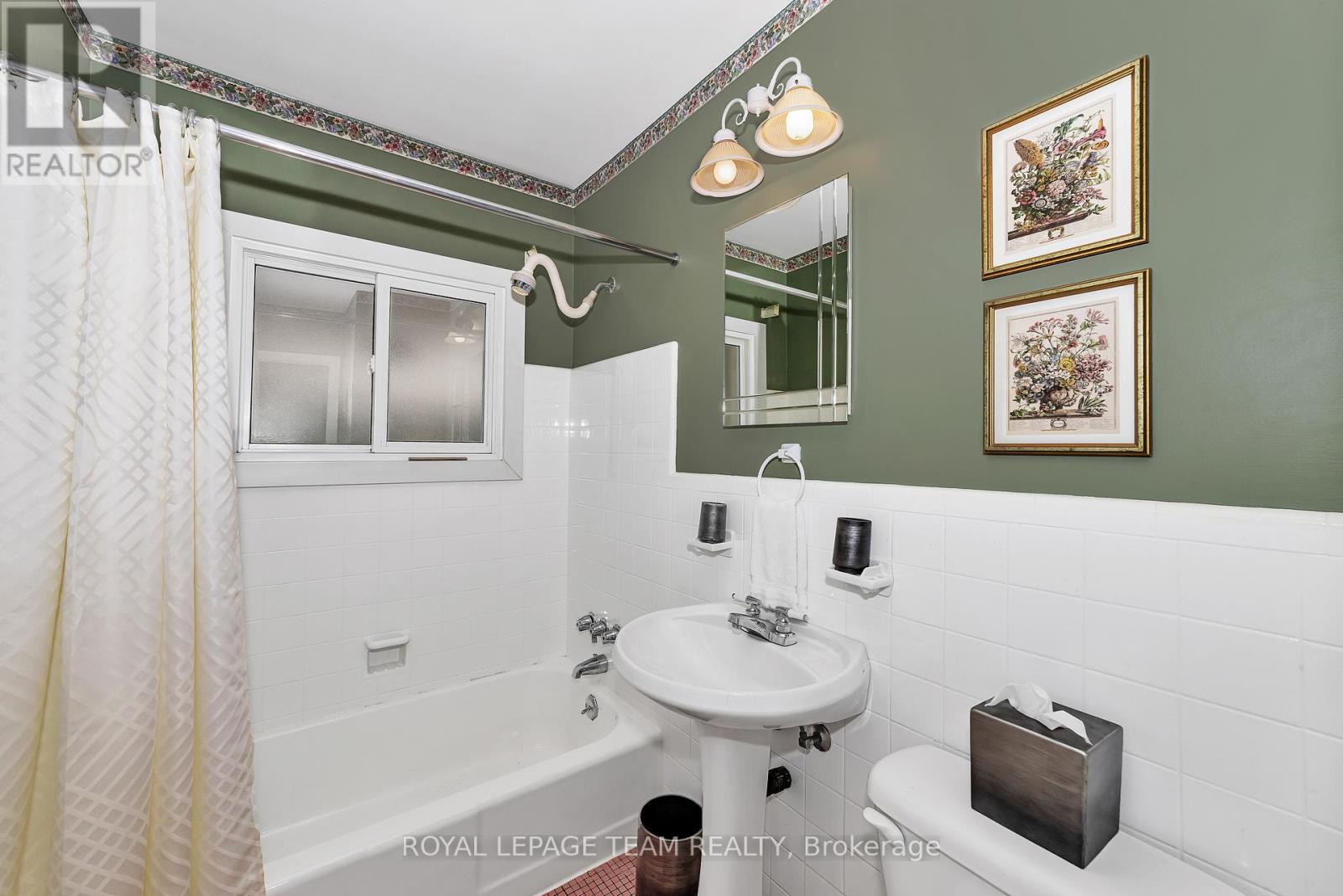 Photo 21 of 1830 Kerr Avenue, Ottawa ON