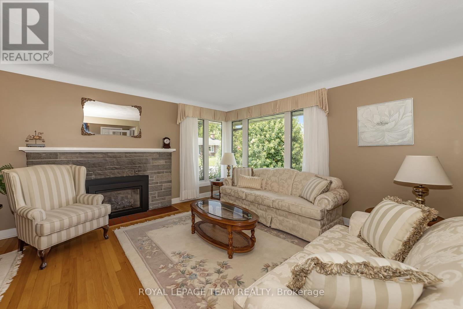 Photo 8 of 1830 Kerr Avenue, Ottawa ON
