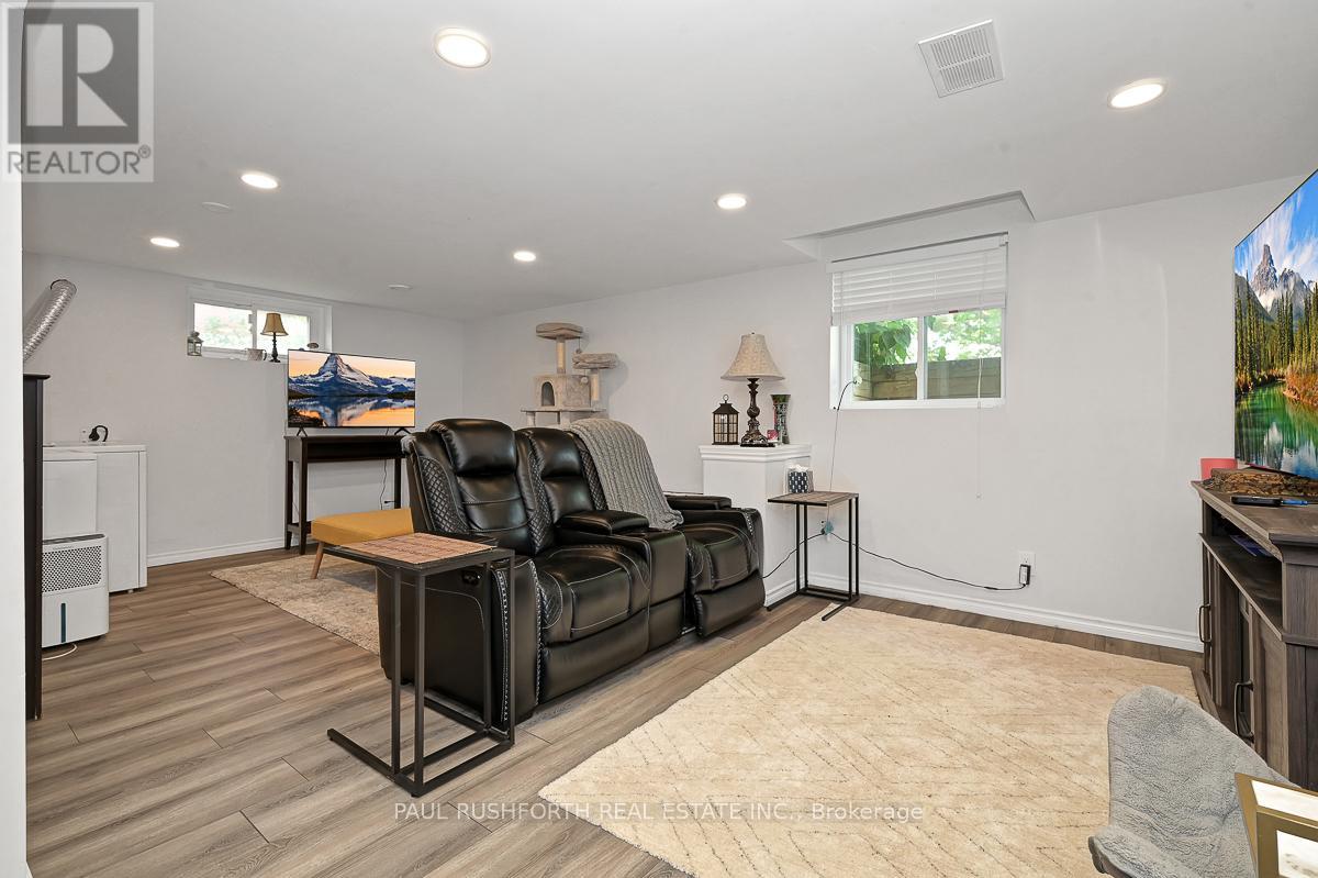 Photo 31 of 2390 Sudbury Avenue, Ottawa ON