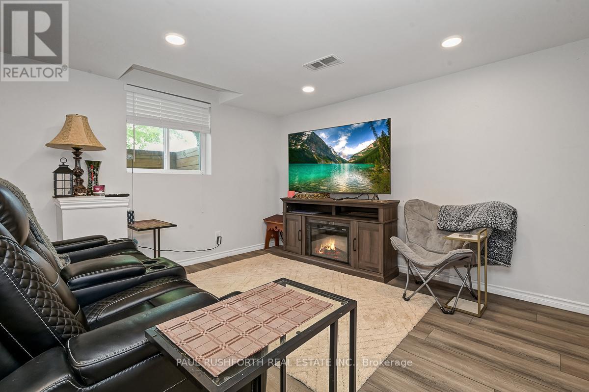 Photo 7 of 2390 Sudbury Avenue, Ottawa ON