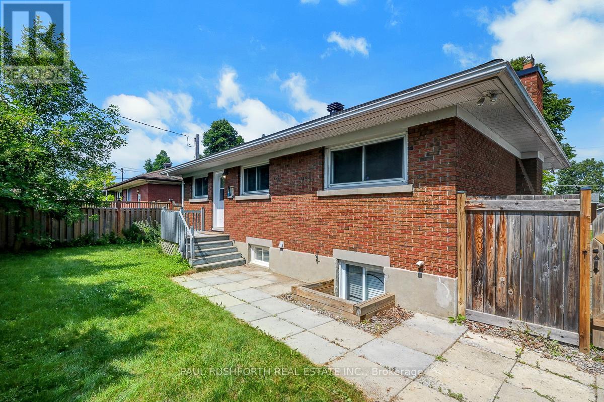 Photo 26 of 2390 Sudbury Avenue, Ottawa ON