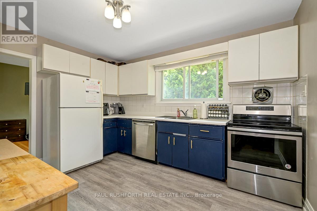 Photo 5 of 2390 Sudbury Avenue, Ottawa ON