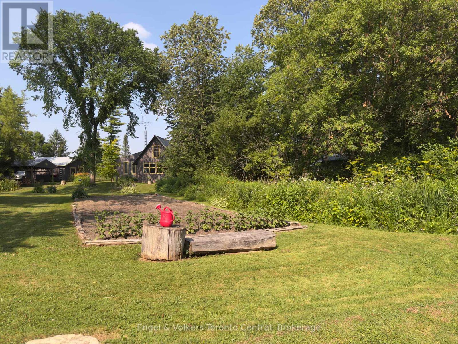 Photo 37 of 7237 Nottawasaga 6 7 Side Road, Clearview ON
