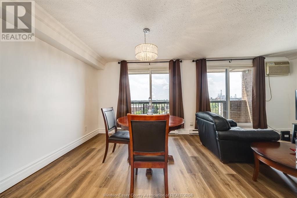 Photo 9 of 3936 Wyandotte Street East Unit 911, Windsor ON