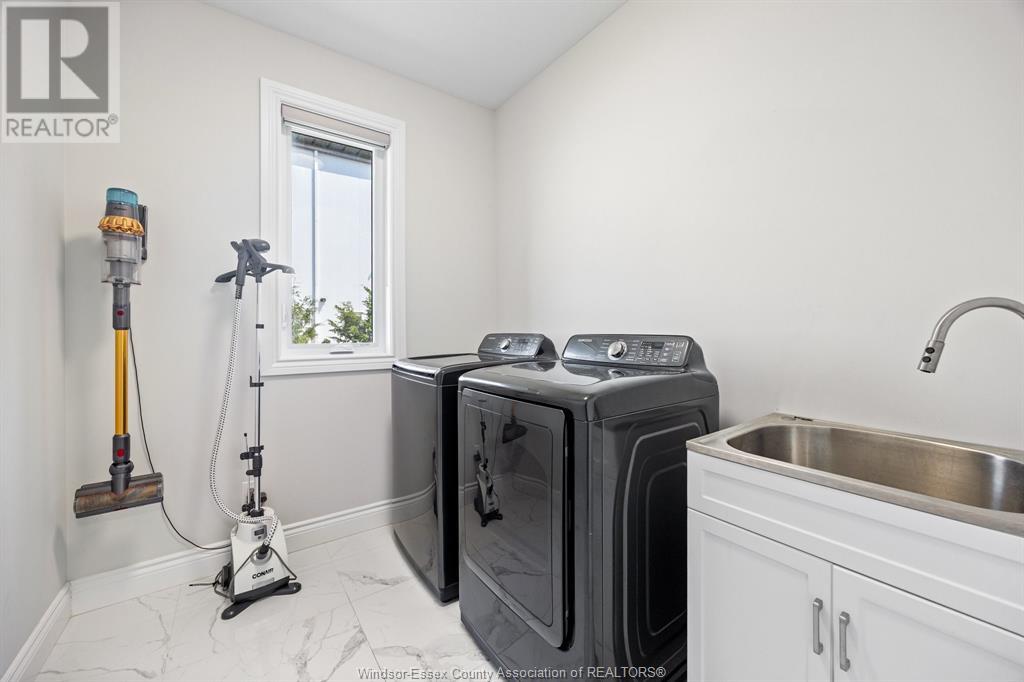 Photo 10 of 19 Emily Avenue, Kingsville ON