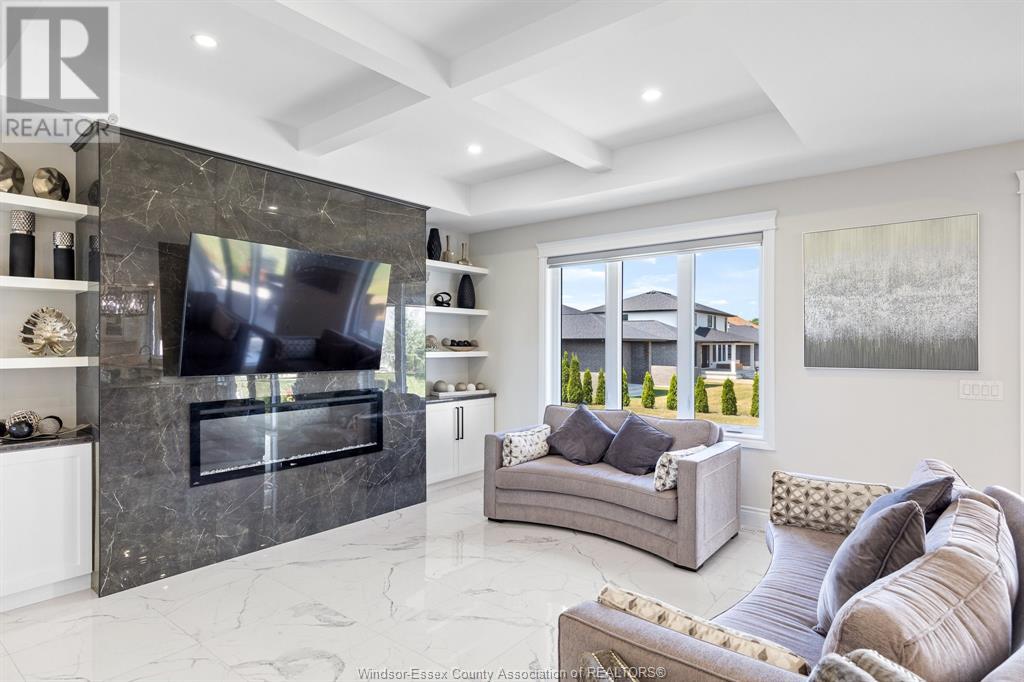 Photo 23 of 19 Emily Avenue, Kingsville ON