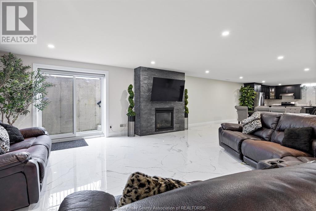 Photo 12 of 19 Emily Avenue, Kingsville ON