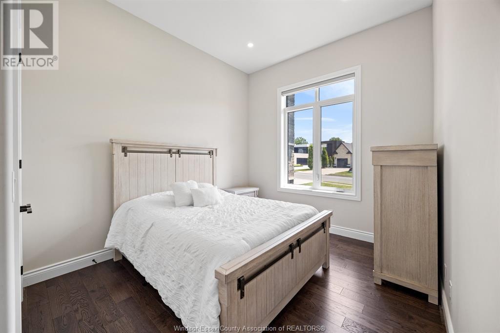 Photo 20 of 19 Emily Avenue, Kingsville ON