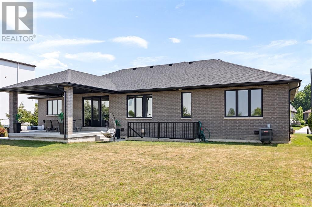 Photo 27 of 19 Emily Avenue, Kingsville ON