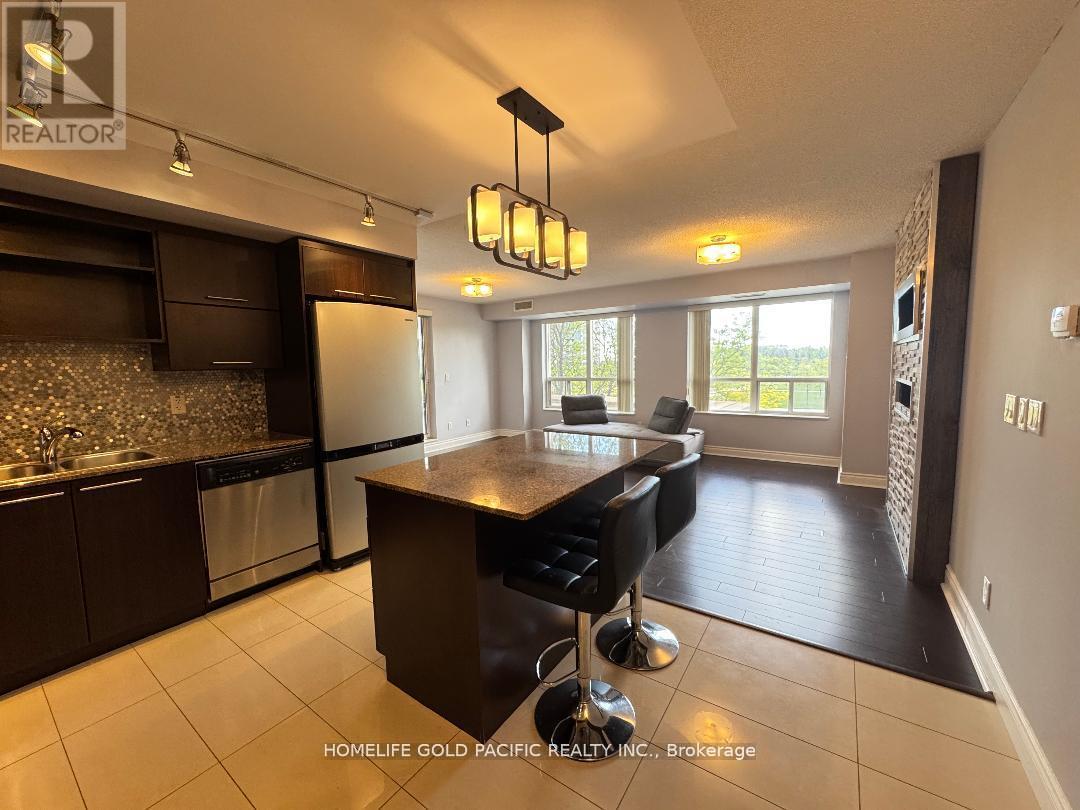 Photo 8 of 207 37 Galleria Parkway, Markham ON