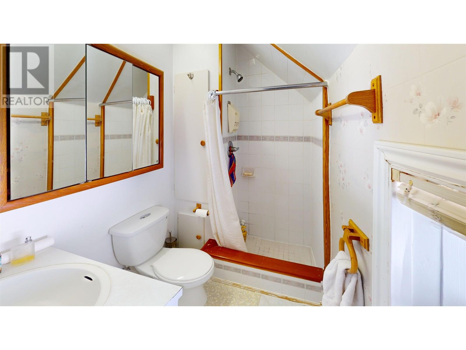 365 HILL STREET, Quesnel