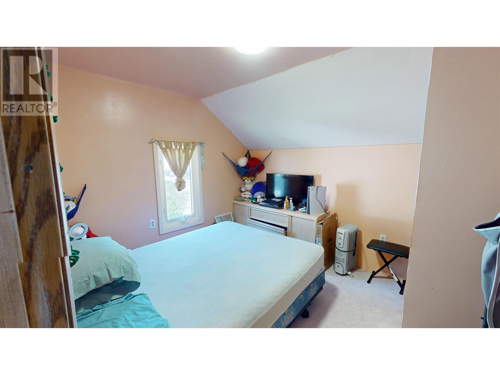 365 HILL STREET, Quesnel