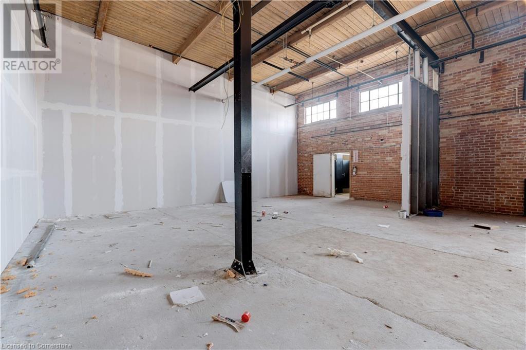 Photo 10 of 111 Sherwood Drive Unit 8, Brantford ON