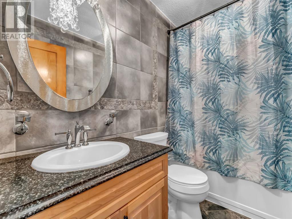 Single Family House Bungalow for Sale in   Avenue SE Connaught Medicine Hat 