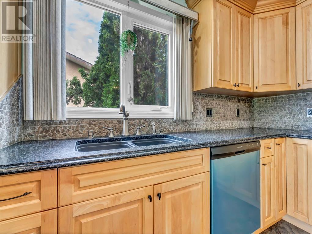 Single Family House Bungalow for Sale in   Avenue SE Connaught Medicine Hat 