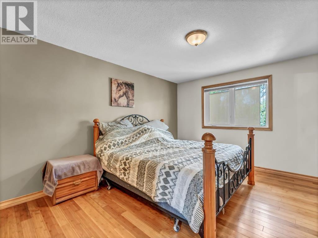 Single Family House Bungalow for Sale in   Avenue SE Connaught Medicine Hat 