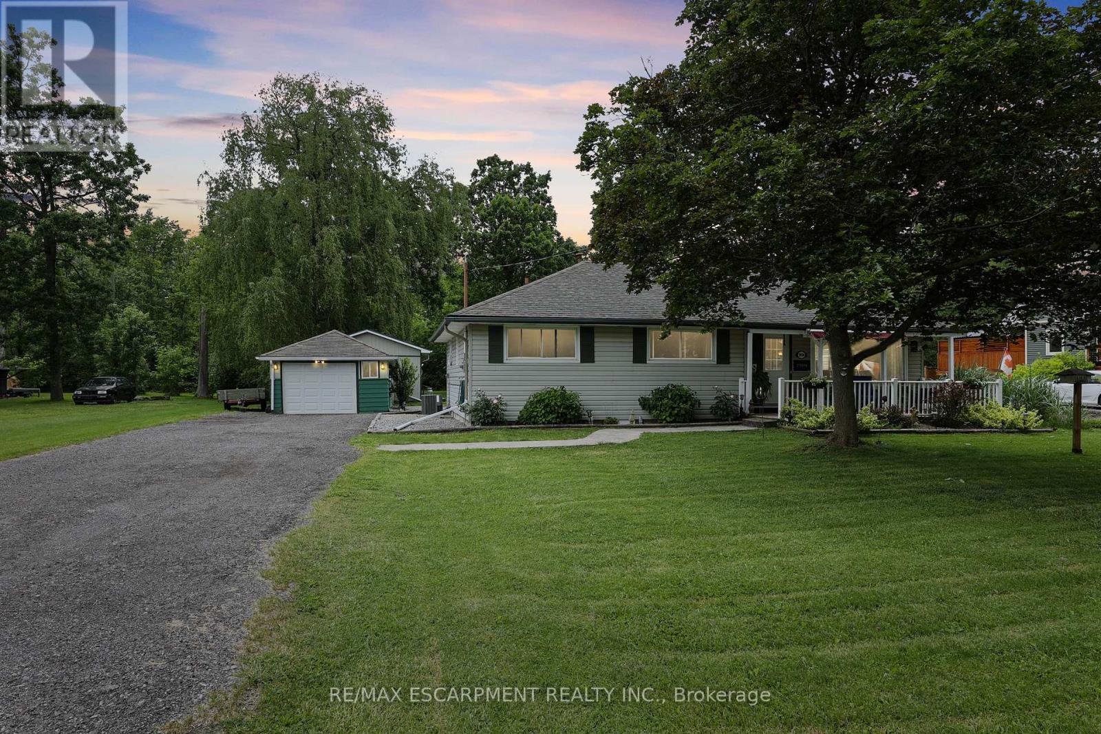 Photo 5 of 1954 Grayson Avenue, Fort Erie ON