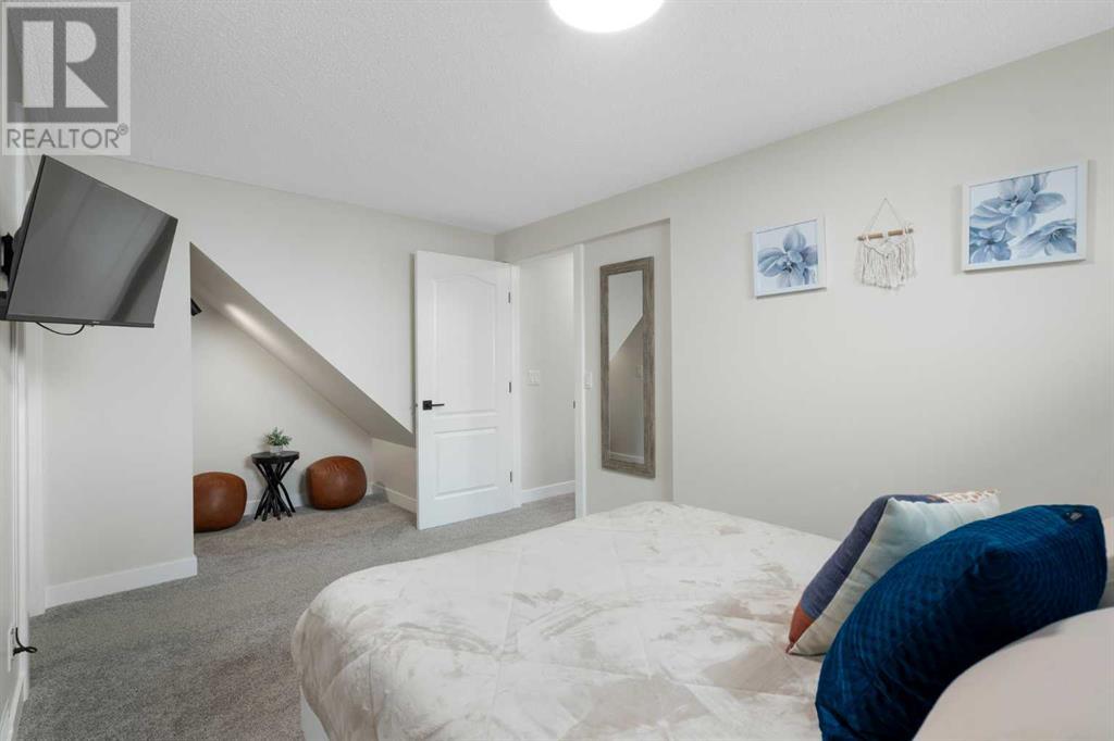 Single Family House for Sale in  Sierra Madre Court SW Signal Hill Calgary 