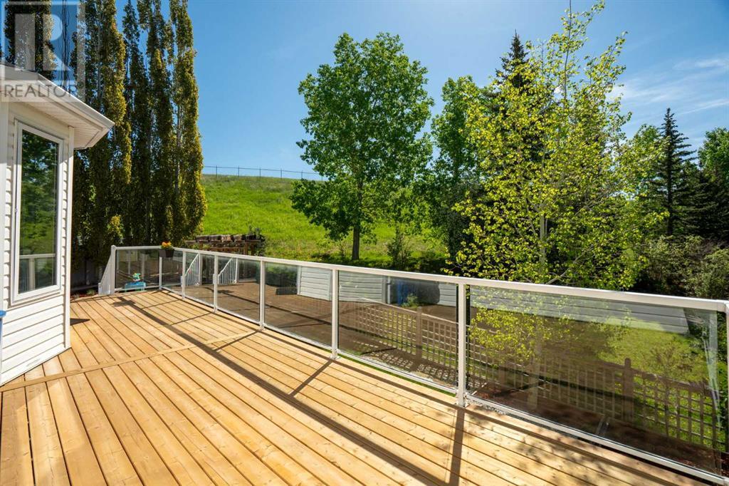 Single Family House for Sale in  Sierra Madre Court SW Signal Hill Calgary 