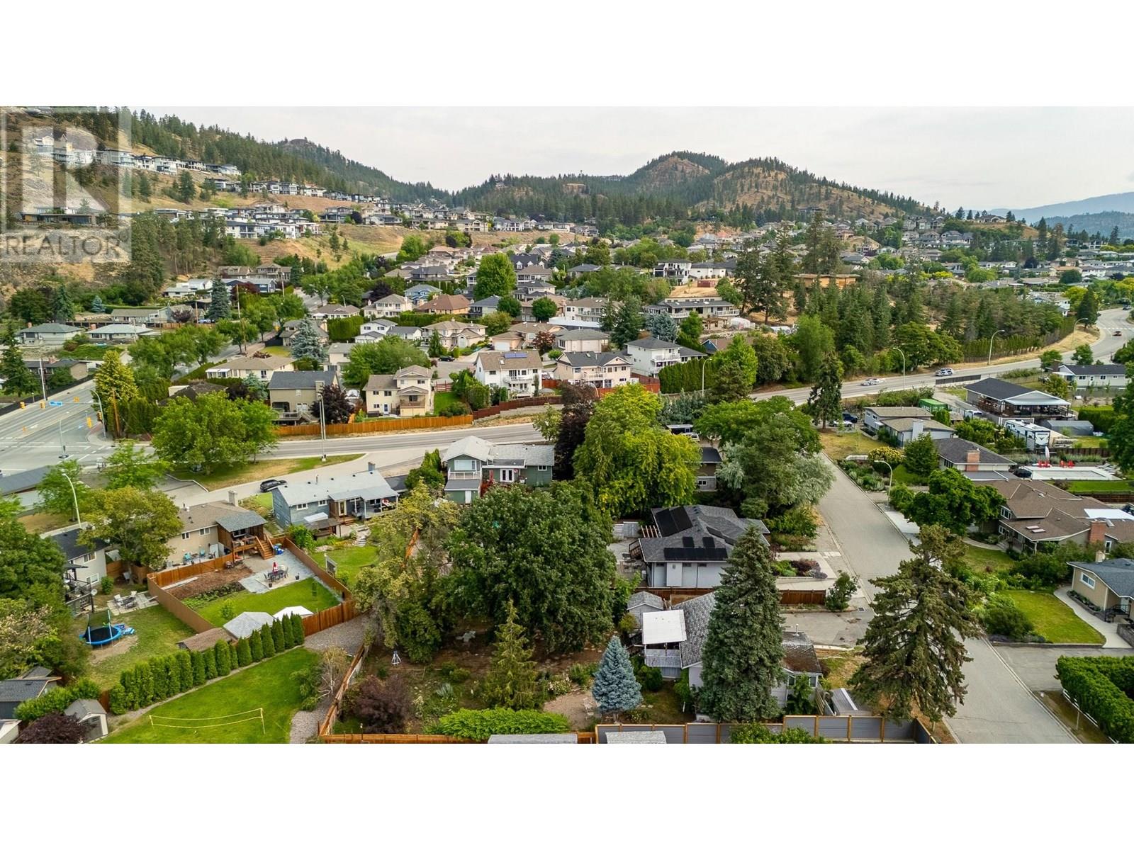 Photo 25 of 988 Glengarry Street, Kelowna BC