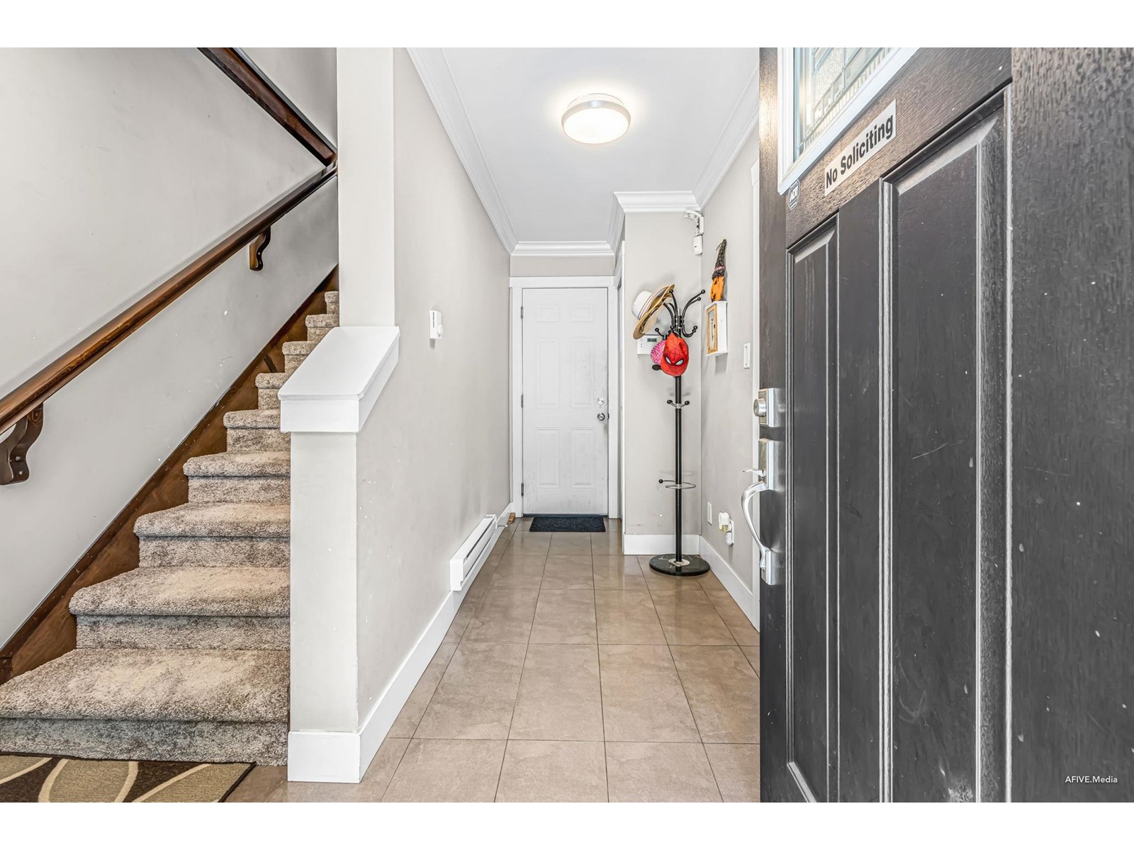 Photo 4 of 9 14285 64 Avenue, Surrey BC