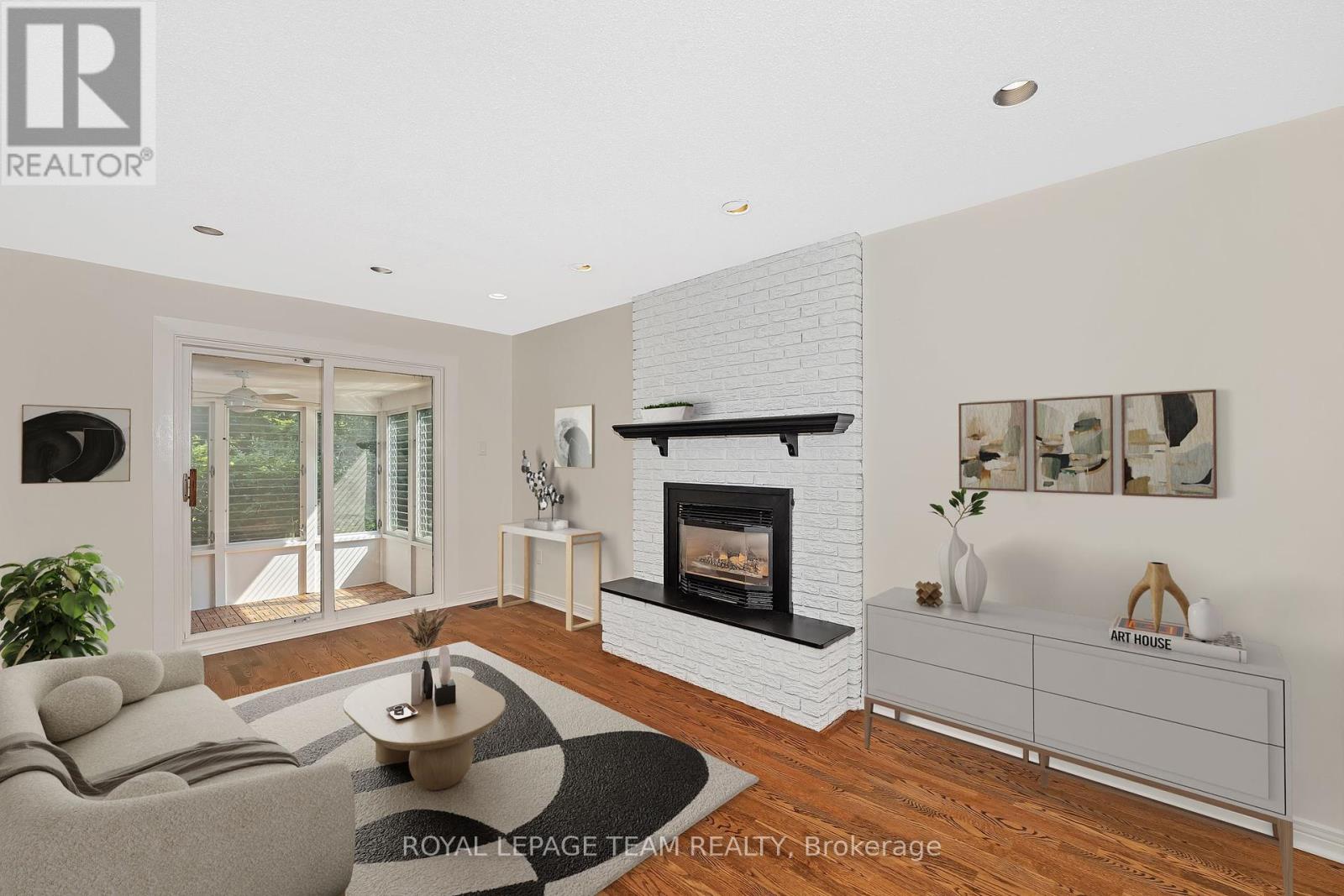 Photo 18 of 1825 Yale Avenue, Ottawa ON