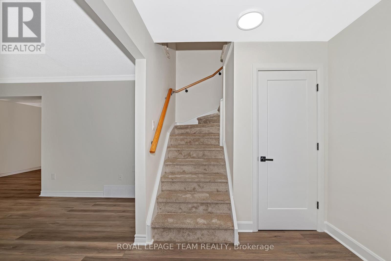 Photo 21 of 1825 Yale Avenue, Ottawa ON