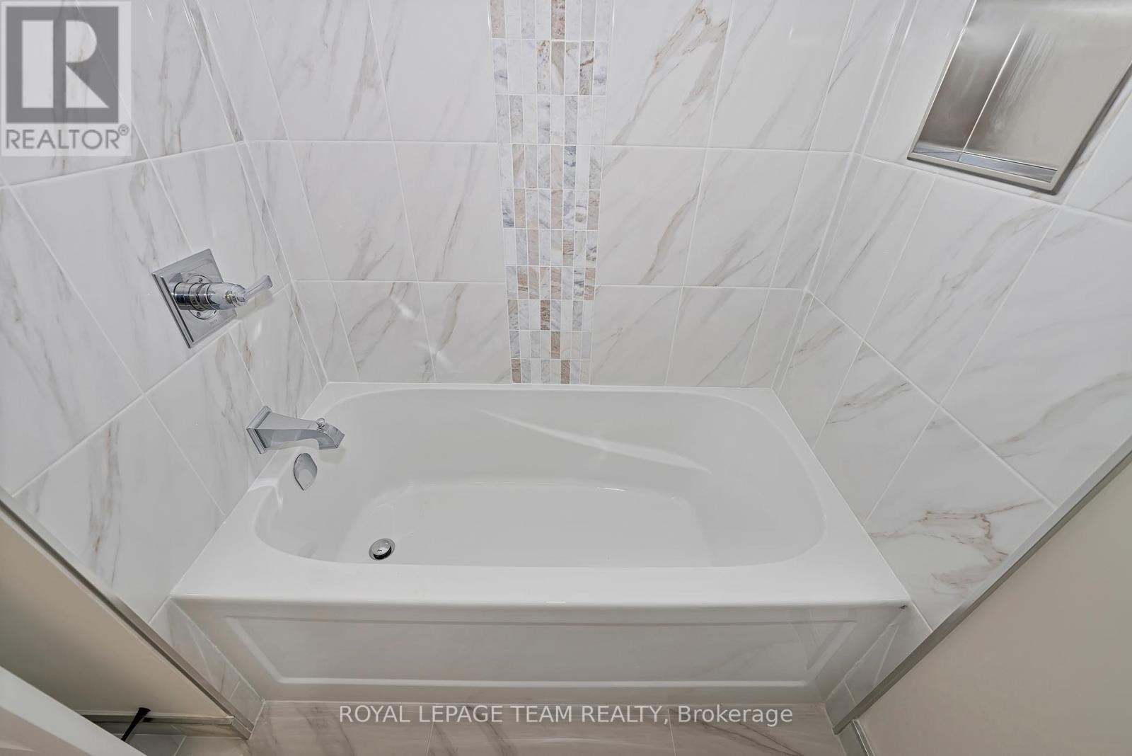 Photo 27 of 1825 Yale Avenue, Ottawa ON
