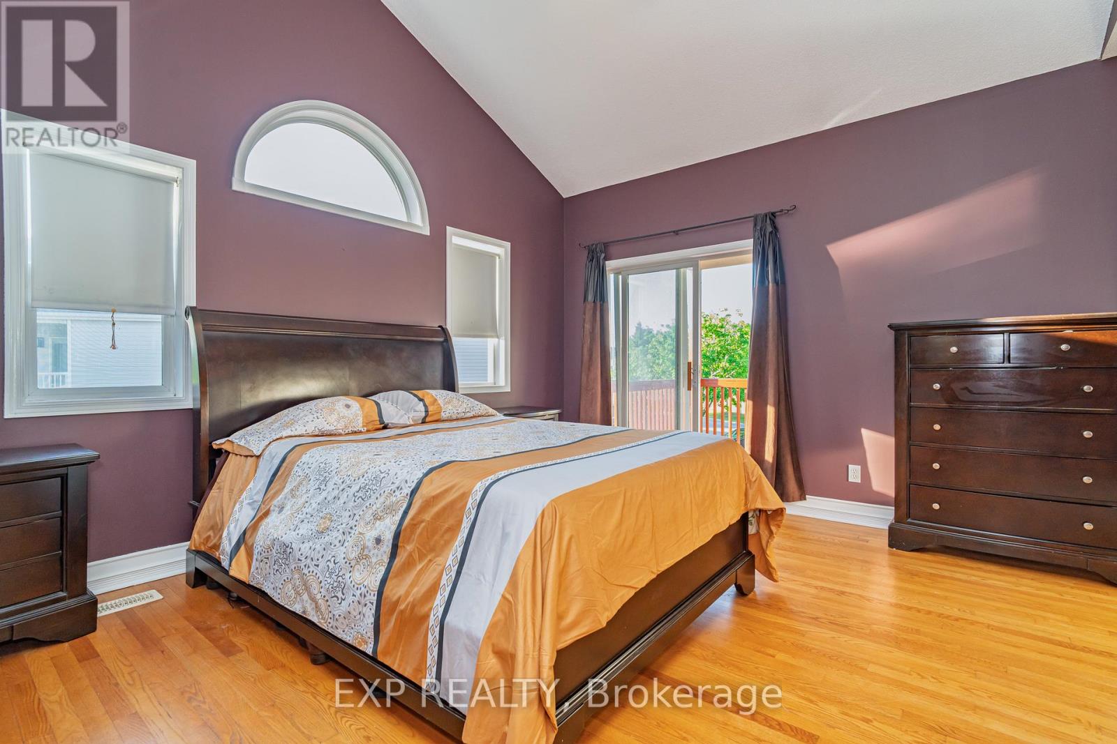 Photo 13 of 1567 Rumford Drive, Ottawa ON