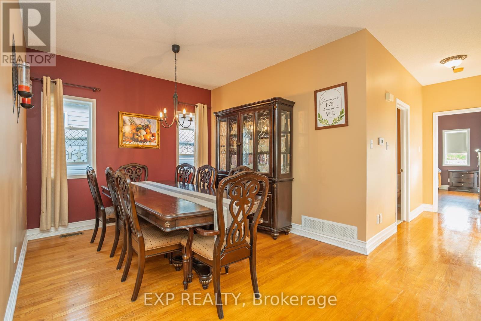 Photo 7 of 1567 Rumford Drive, Ottawa ON
