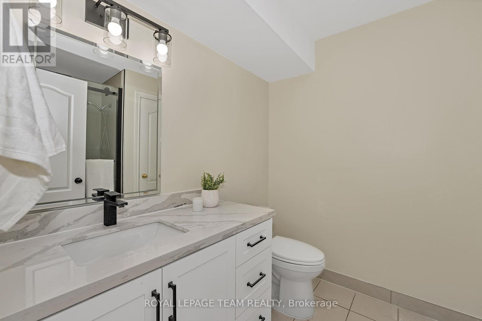 Photo 25 of 27 Heritage Grove Crescent, Ottawa ON