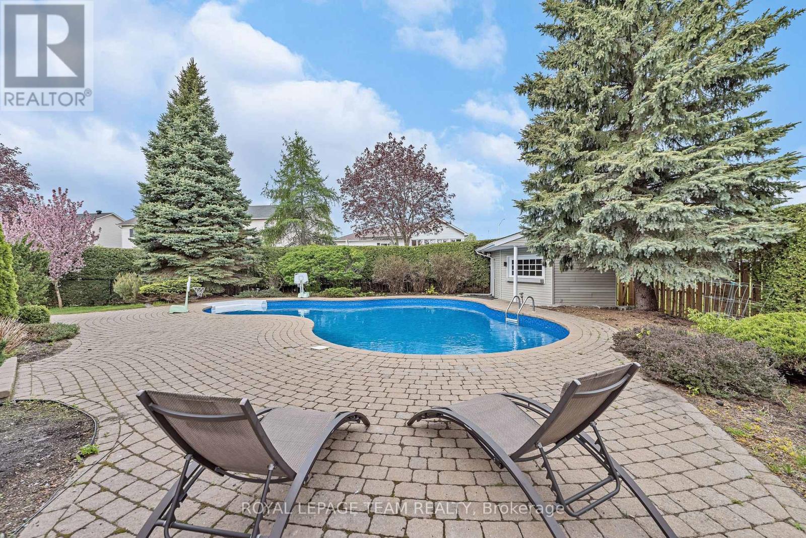 Photo 31 of 27 Heritage Grove Crescent, Ottawa ON