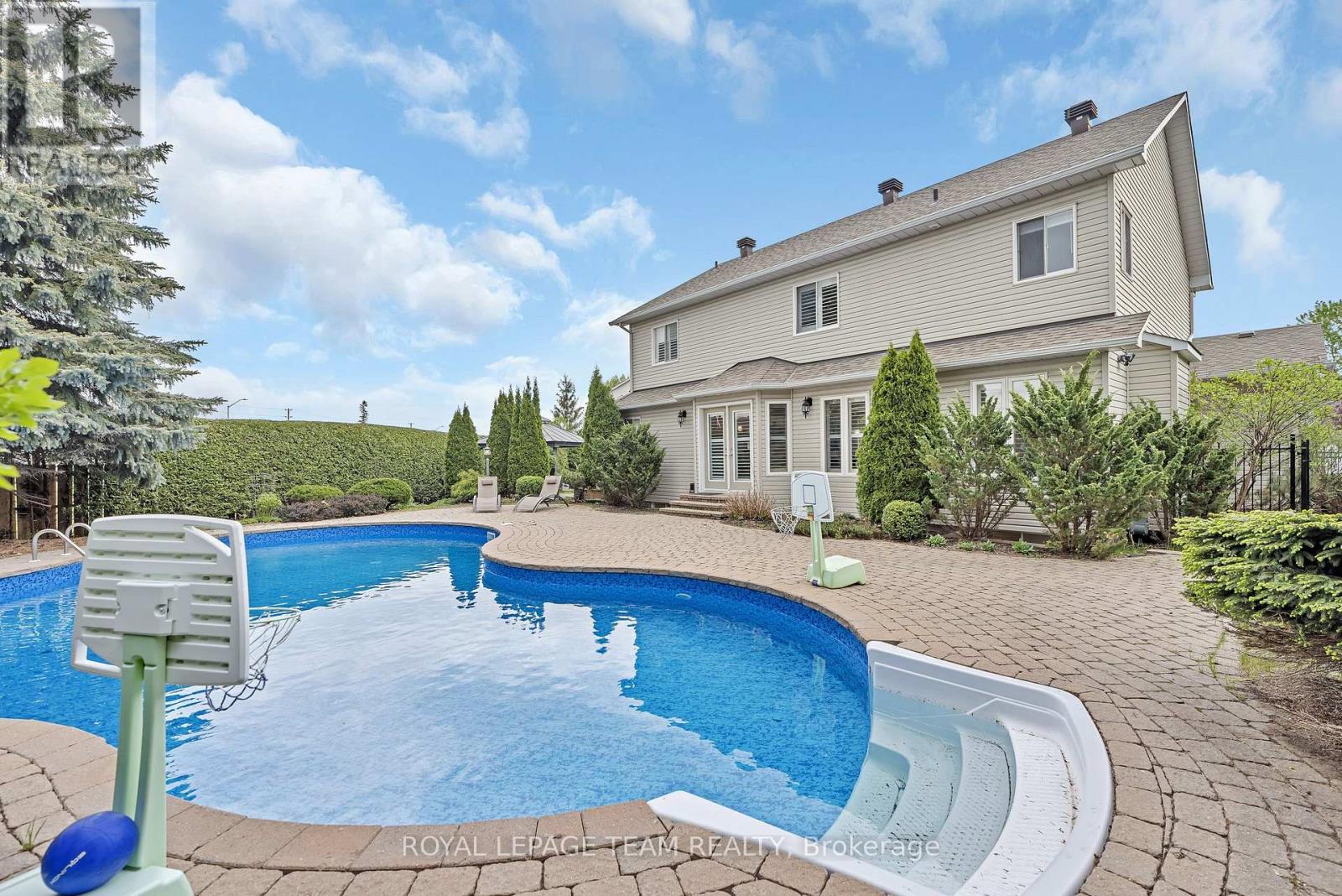 Photo 28 of 27 Heritage Grove Crescent, Ottawa ON