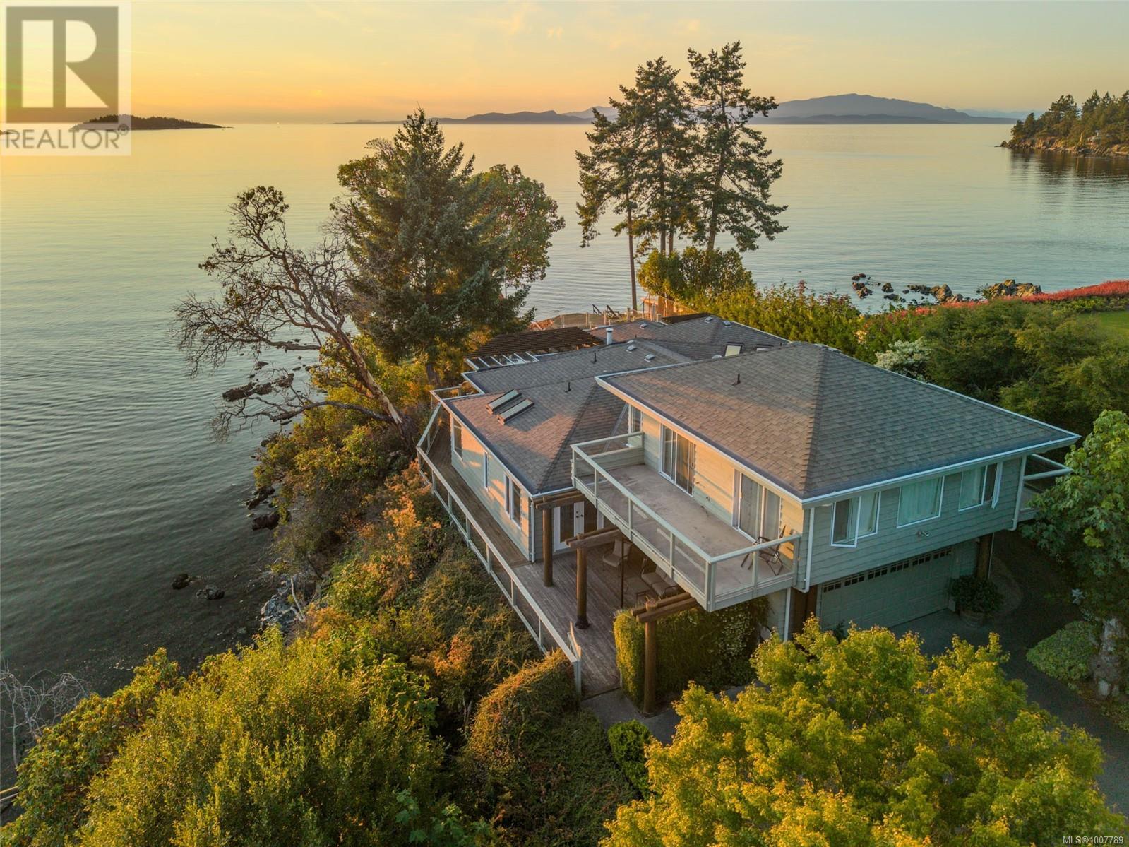Photo 13 of 1545 Dorcas Point Rd, Nanoose Bay BC