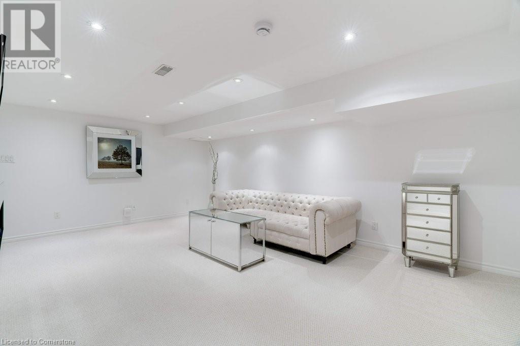 Photo 38 of 1280 Maple Crossing Boulevard Unit 11, Burlington ON