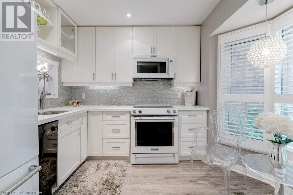 Photo 8 of 1280 Maple Crossing Boulevard Unit 11, Burlington ON