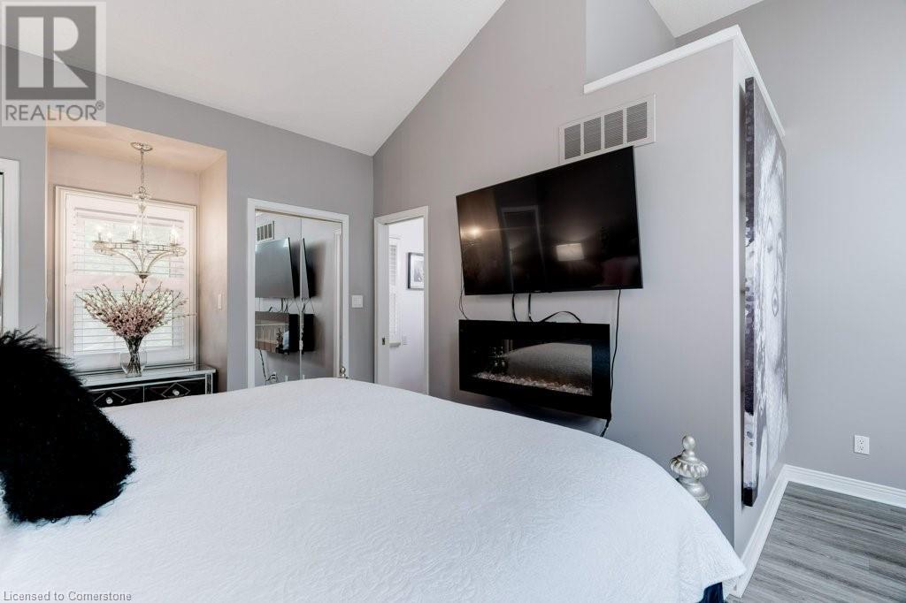 Photo 27 of 1280 Maple Crossing Boulevard Unit 11, Burlington ON
