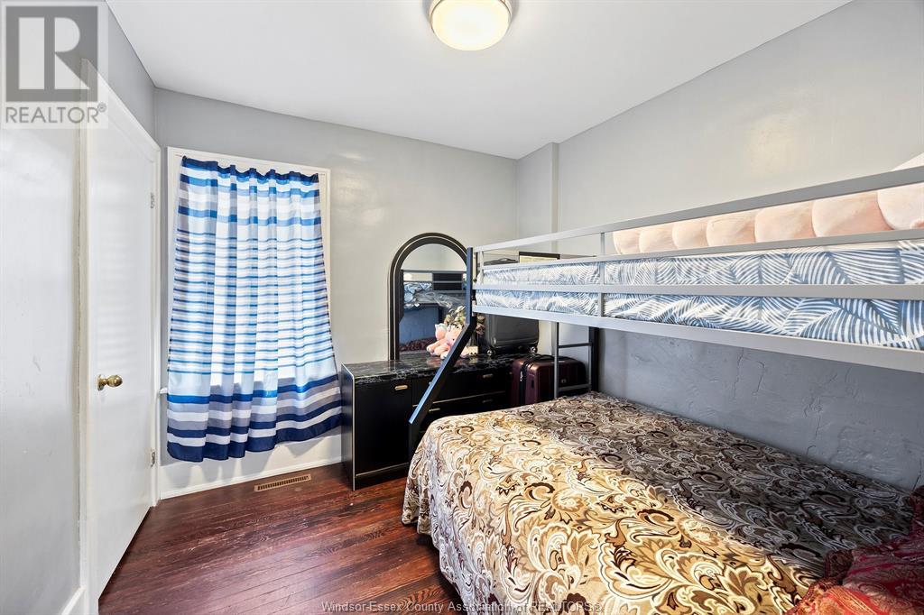 Photo 12 of 110 Erie Street South, Leamington ON
