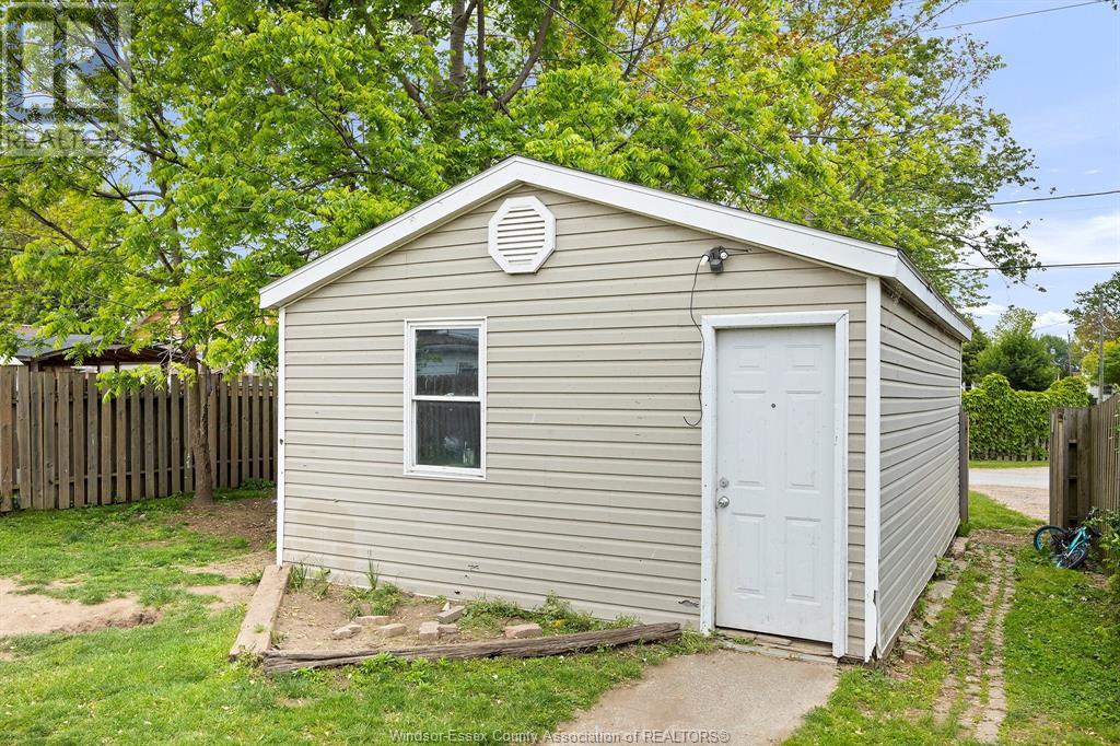 Photo 8 of 110 Erie Street South, Leamington ON