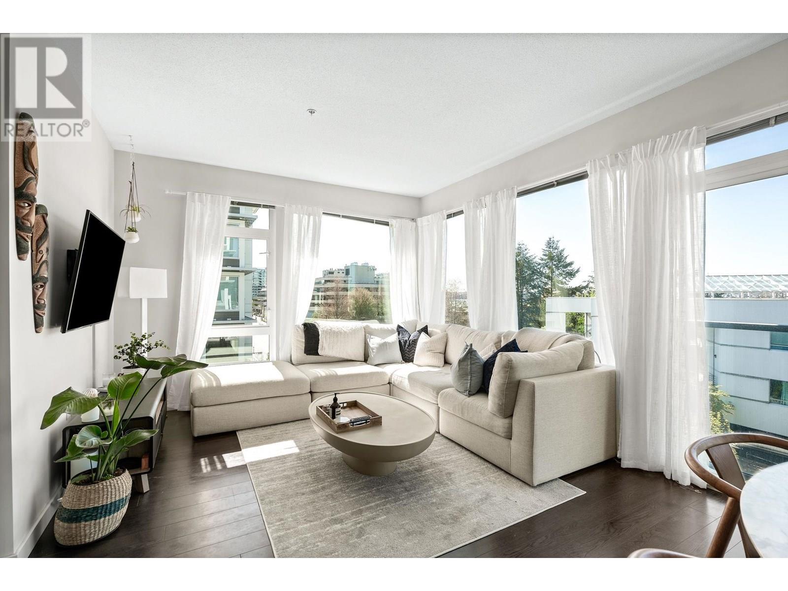 Photo 5 of 306 277 W 1st Street, North Vancouver BC