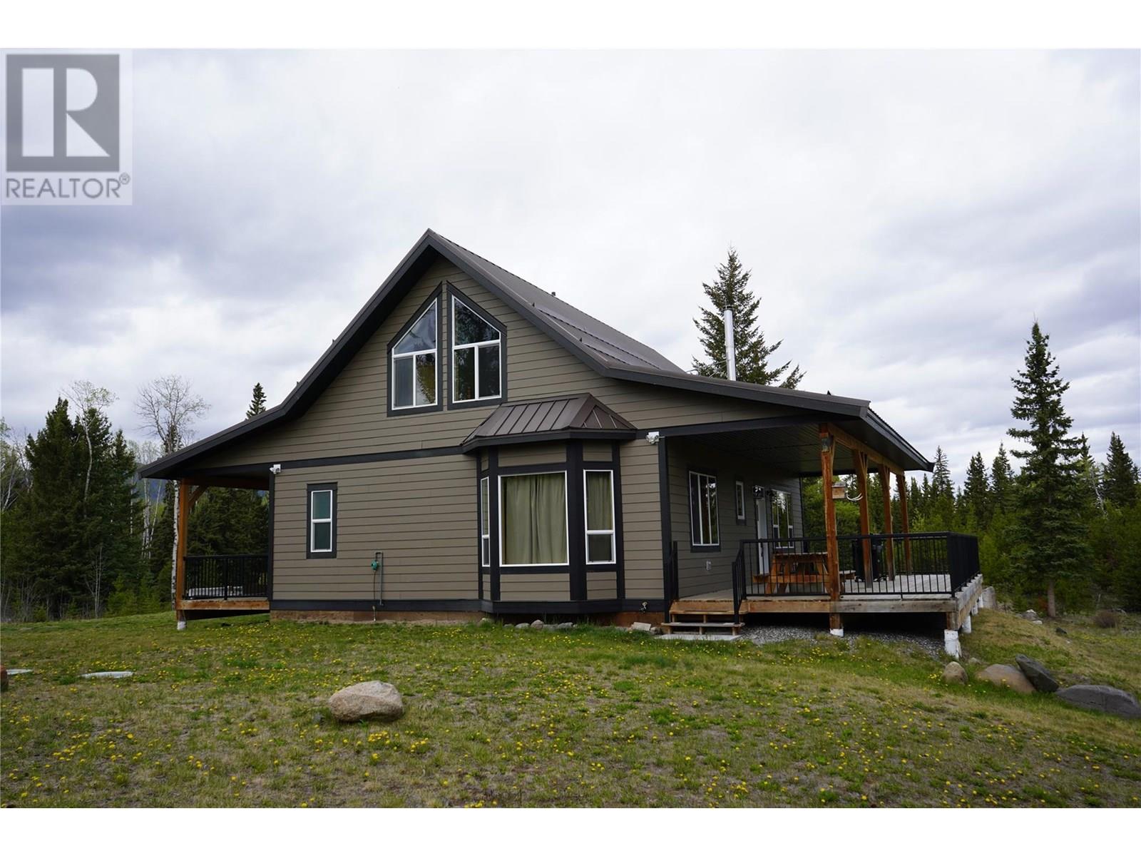 Photo 2 of 3630 Sharptail Road, Clinton BC