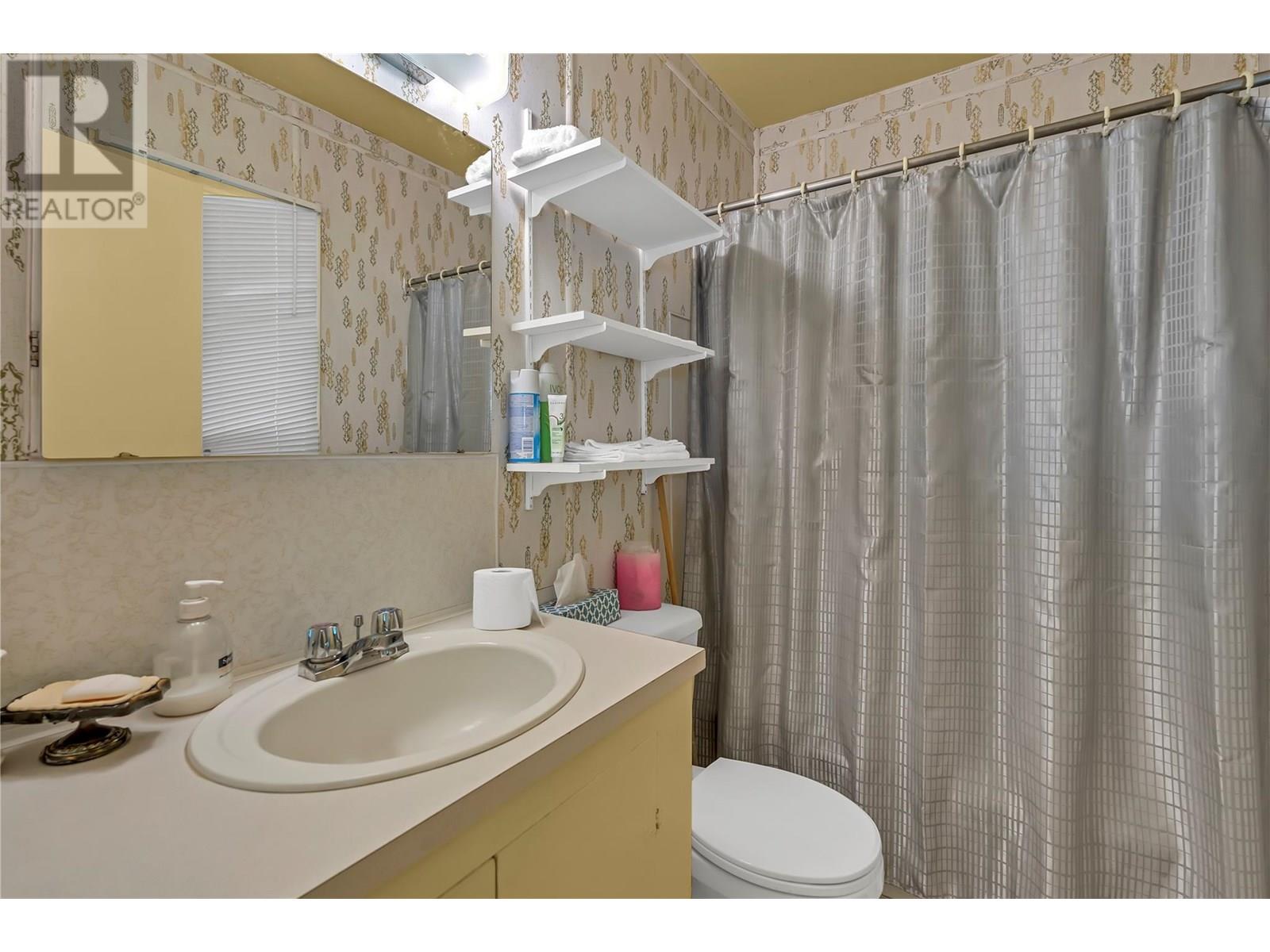  1049 Government Street, Penticton