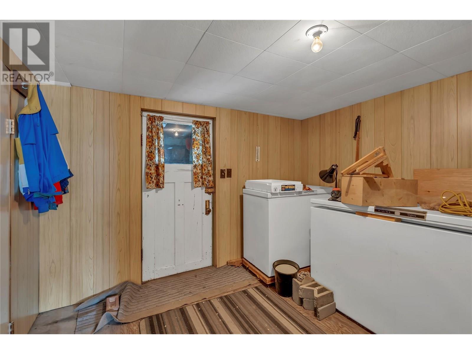  1049 Government Street, Penticton