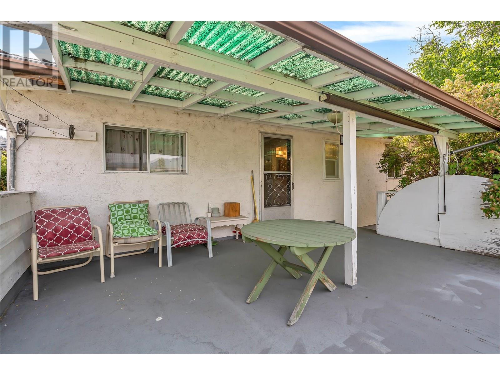  1049 Government Street, Penticton