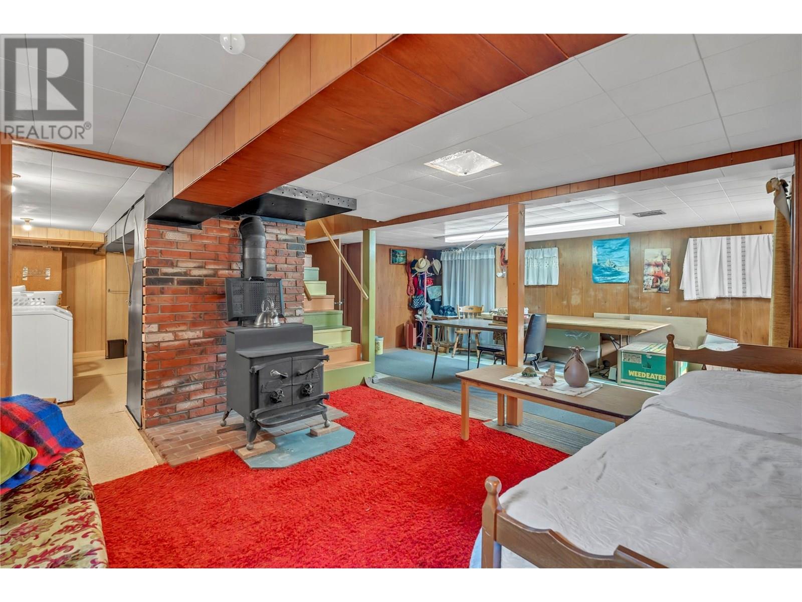  1049 Government Street, Penticton