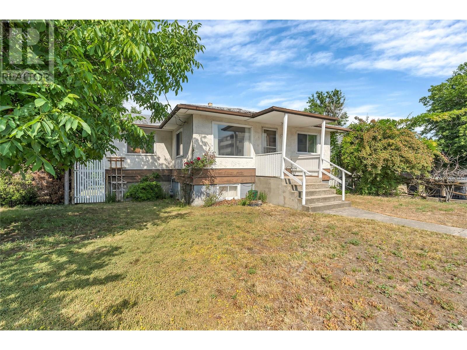  1049 Government Street, Penticton