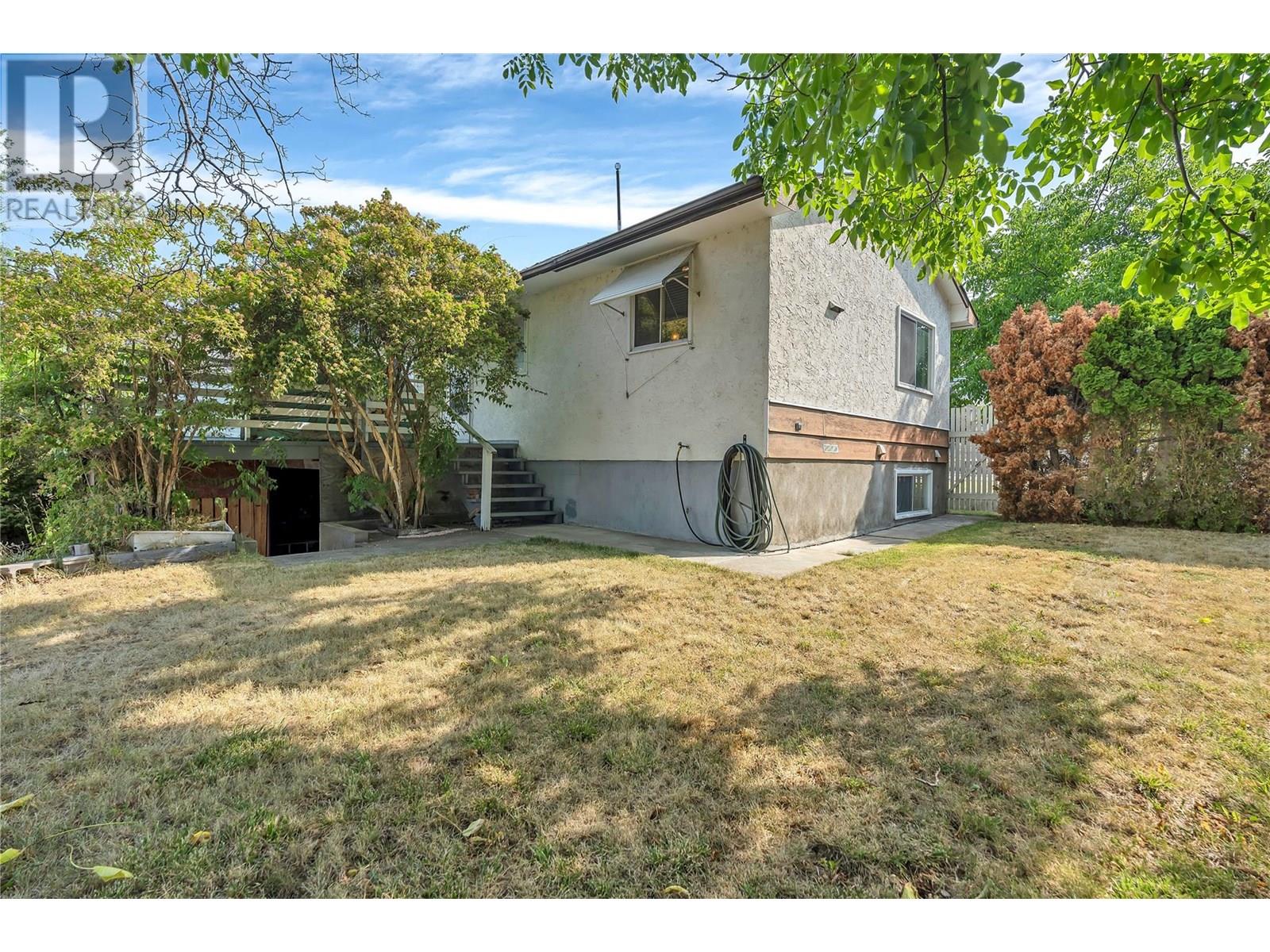  1049 Government Street, Penticton