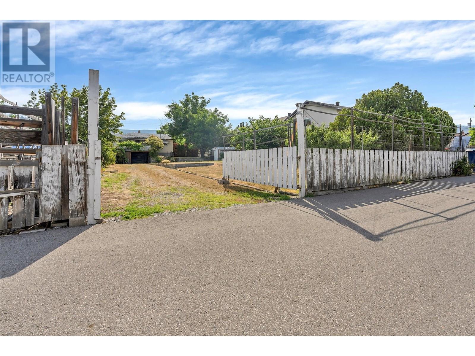 1049 Government Street, Penticton