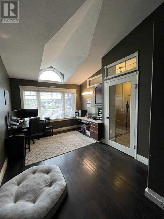 Photo 4 of 3930 Harmony Place, Taber AB